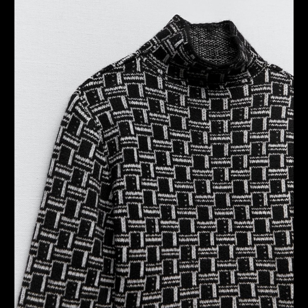 ZARA GEOMETRIC JAQUARD TOP BRAND NEW WITH TAGS